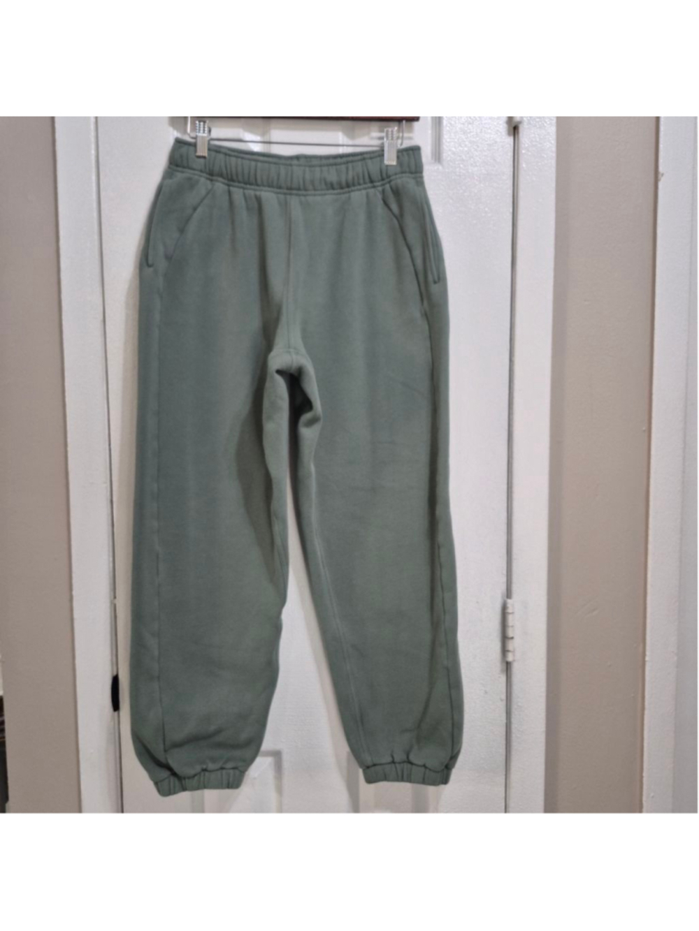 Women's Lululemon Green Track Pants & Joggers S